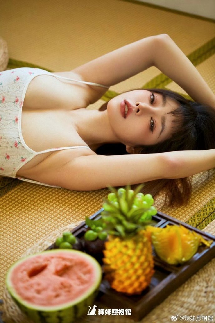 夜鹰 封面